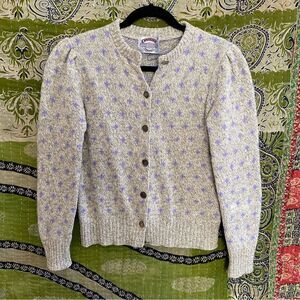 Vintage 80's Cambridge Dry Goods Gray Wool Blend Grandma Cardigan Size Small